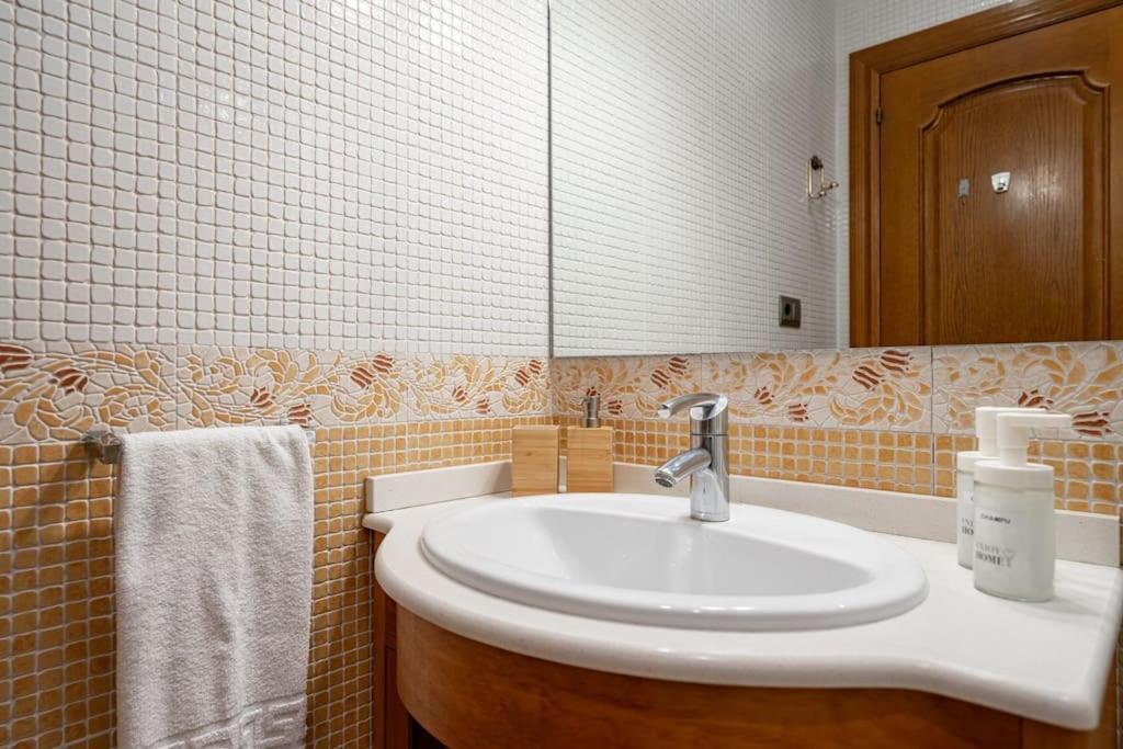 Apartamento La Joya Gijón Buitenkant foto